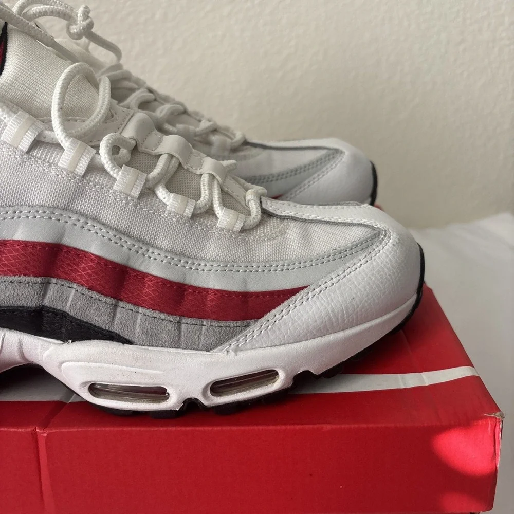 Nike Air Max‎ 95 Essential White Varsity Red Size 13 black  Swoosh